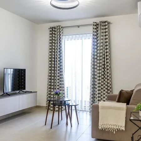 Διαμέρισμα Charming 2br With 2 Balconies In By 360 Estates