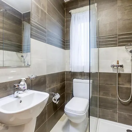 Charming 2br With 2 Balconies In By 360 Estates Σεντ Πόλς Μπέι